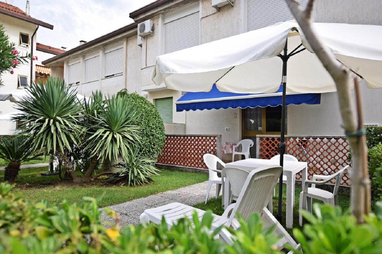 Residenza Canova Lignano Sabbiadoro Exterior photo