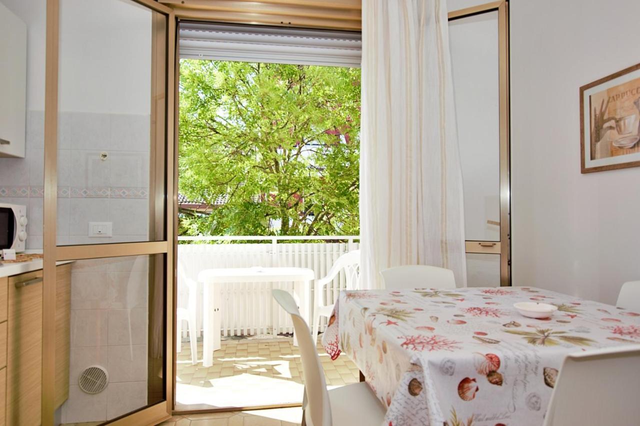 Residenza Canova Lignano Sabbiadoro Exterior photo